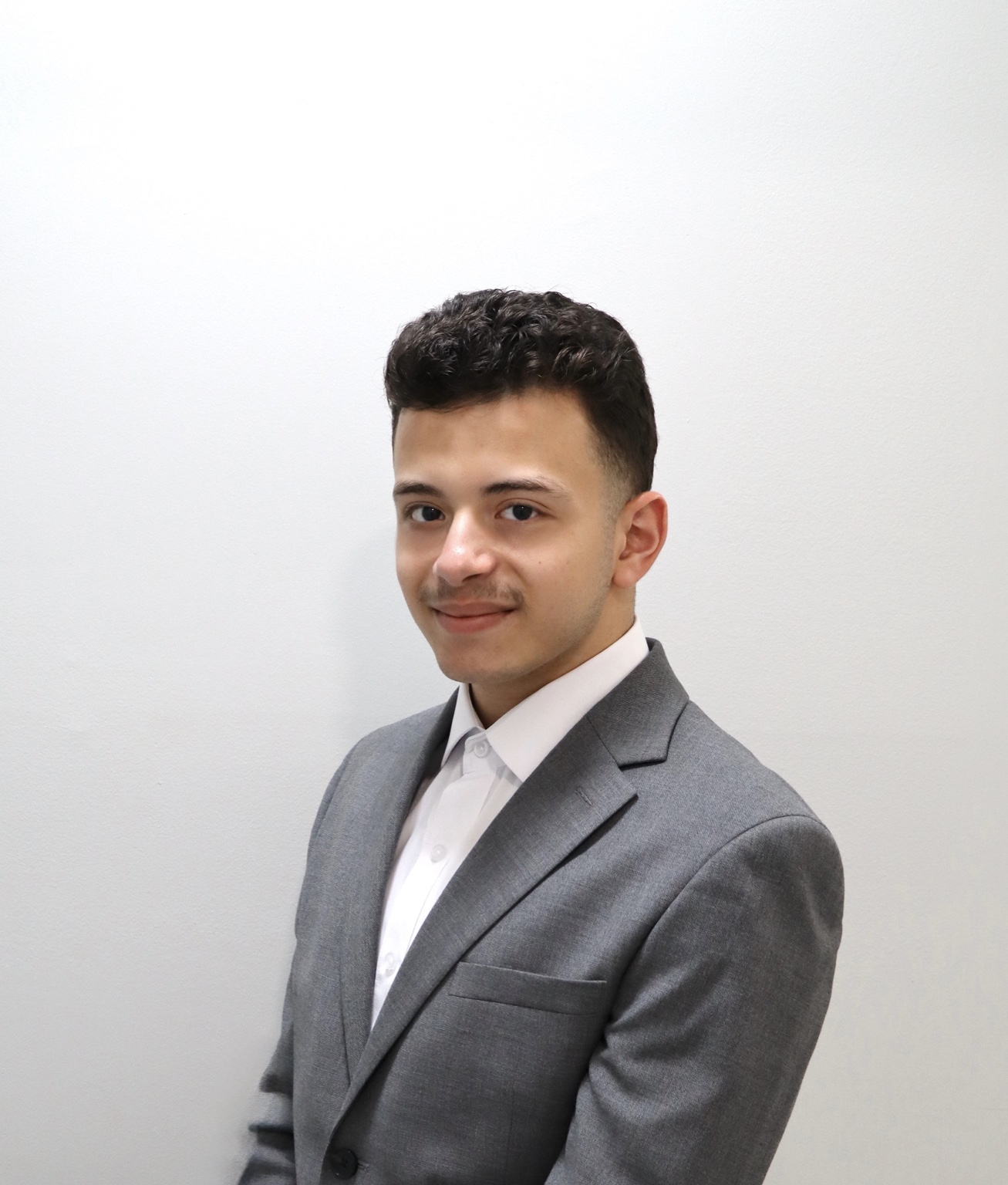 Kareem Asmar, Chicagoland real estate broker